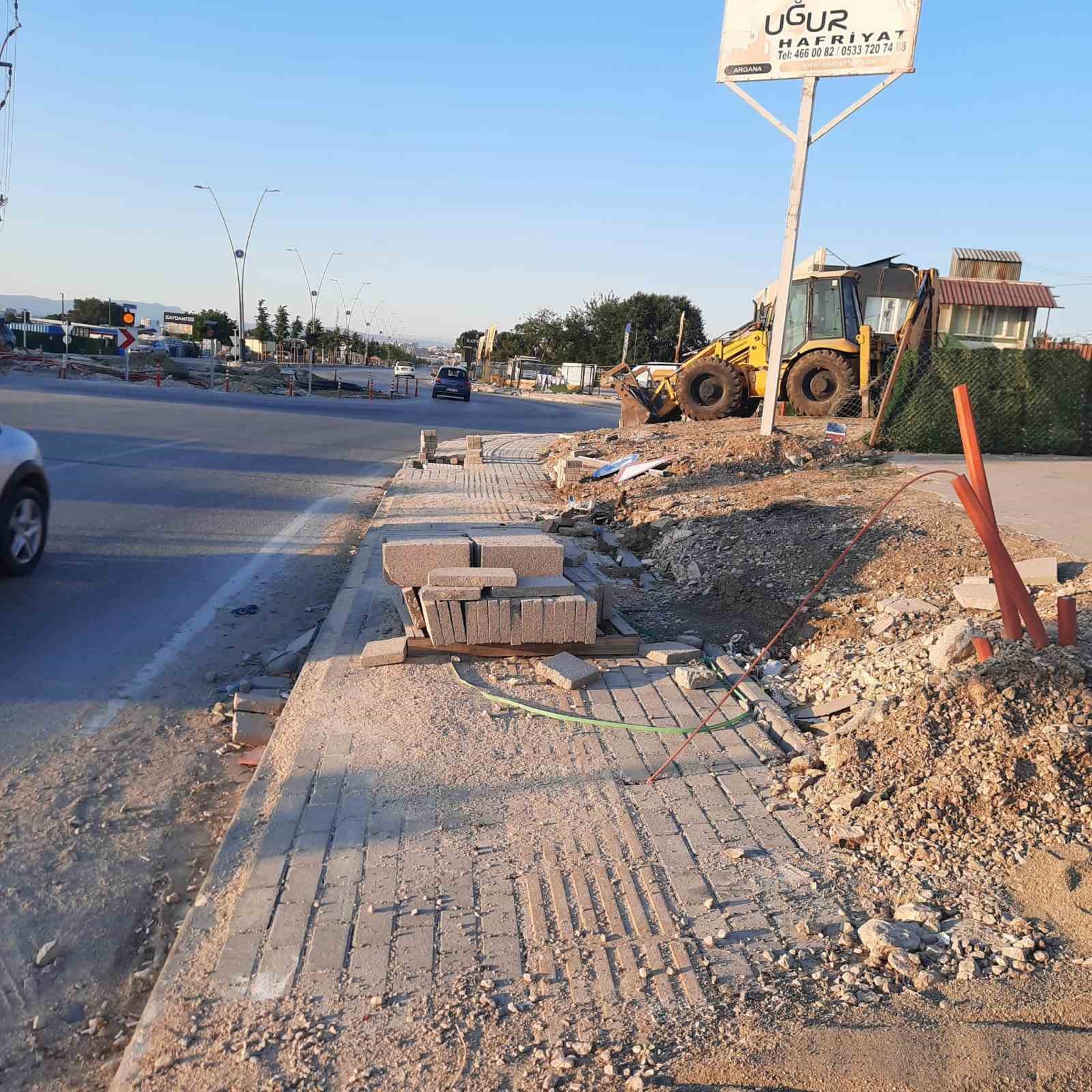 Çalı Yolu’nda eksikler dolu
