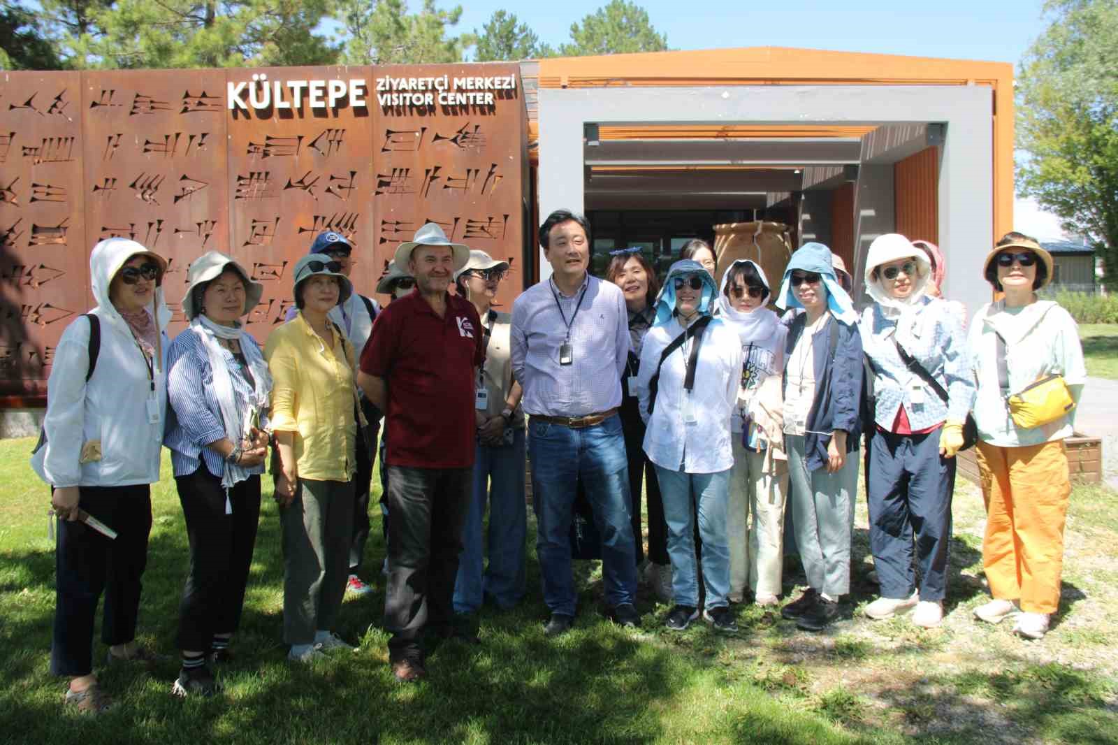 Güney Koreliler Kültepe’de
