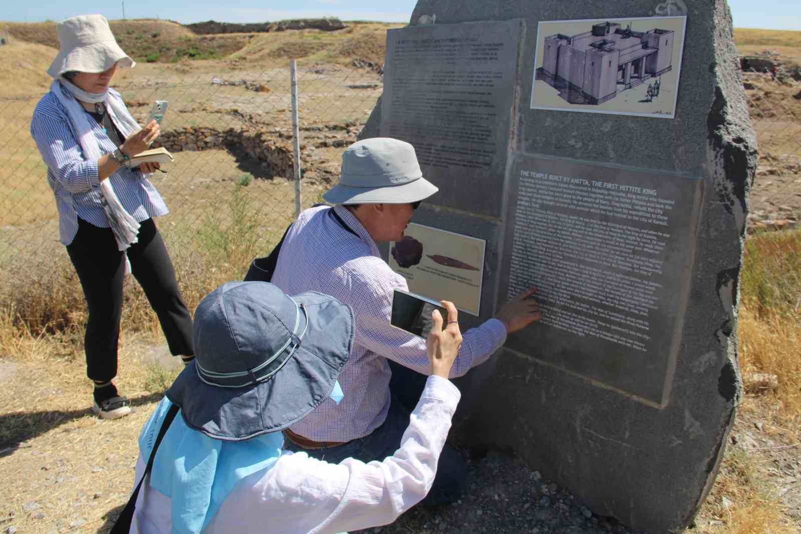 Güney Koreliler Kültepe’de
