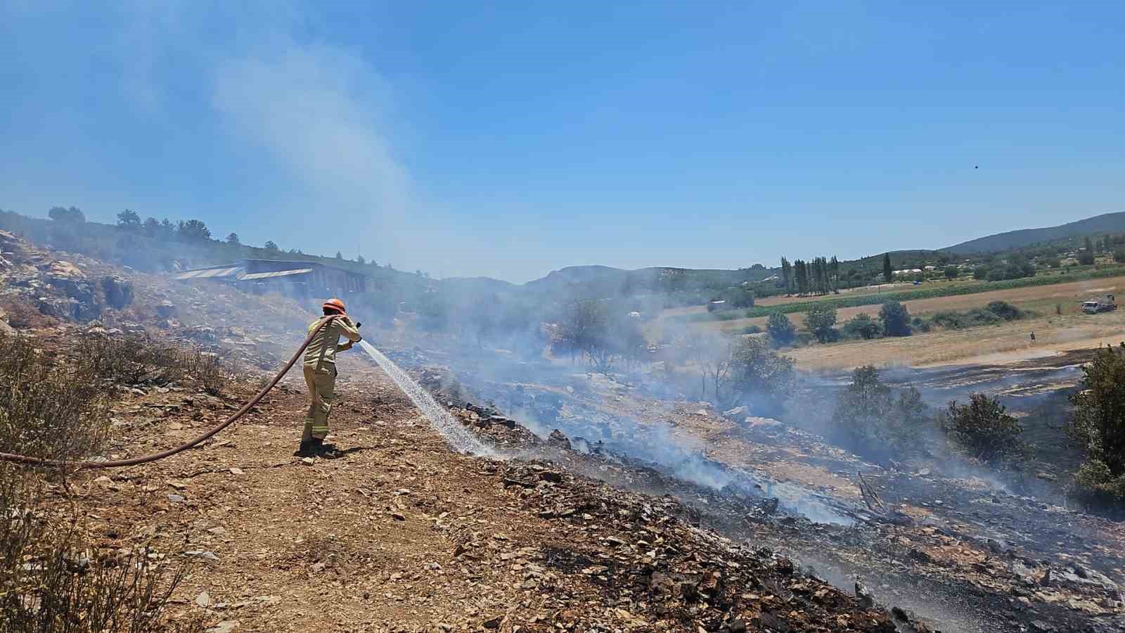 Muğla’daki arazi yangını kontrol altına alındı
