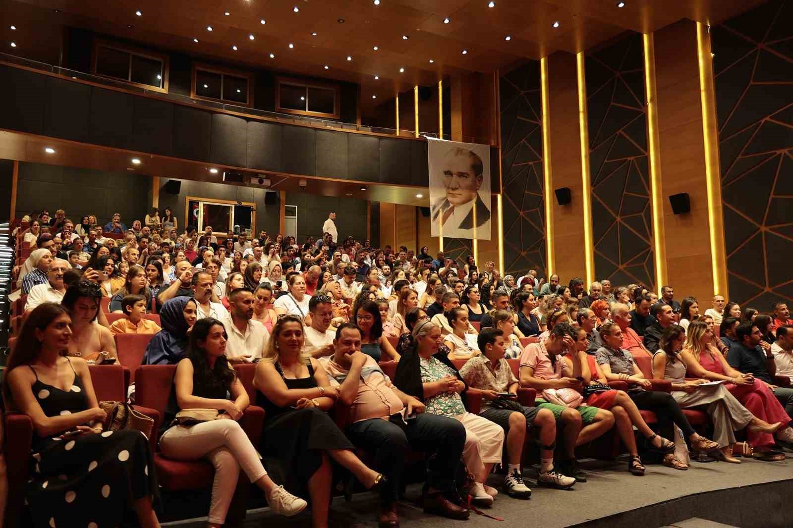 Ataşehir’in minikleri mezun oldu
