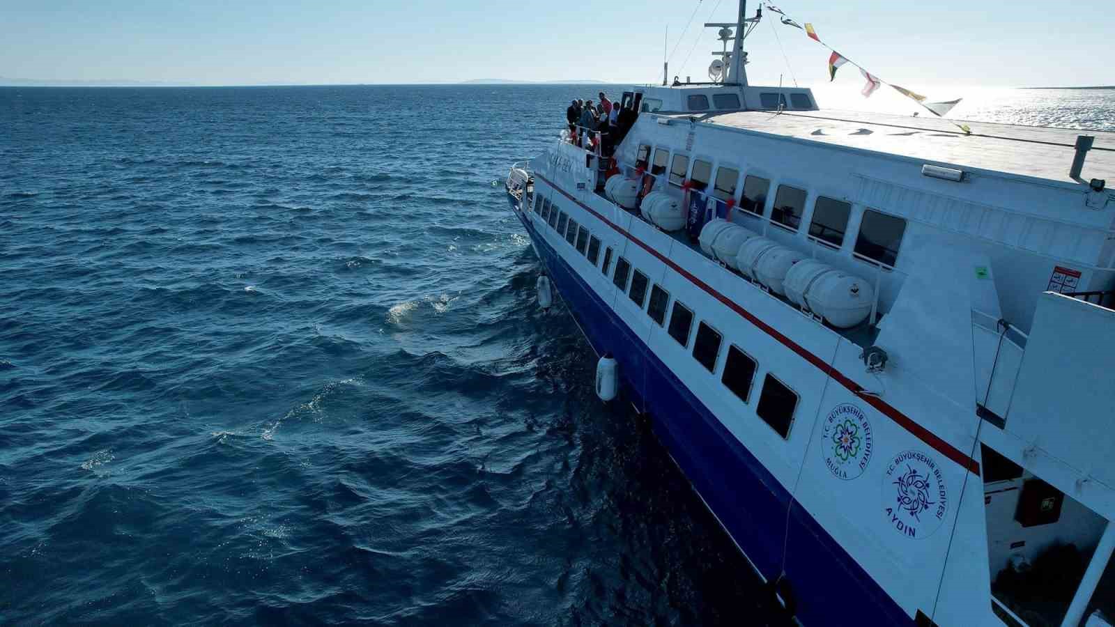 Başkan Günel Didim’den kalkan ilk deniz otobüsü seferine katıldı
