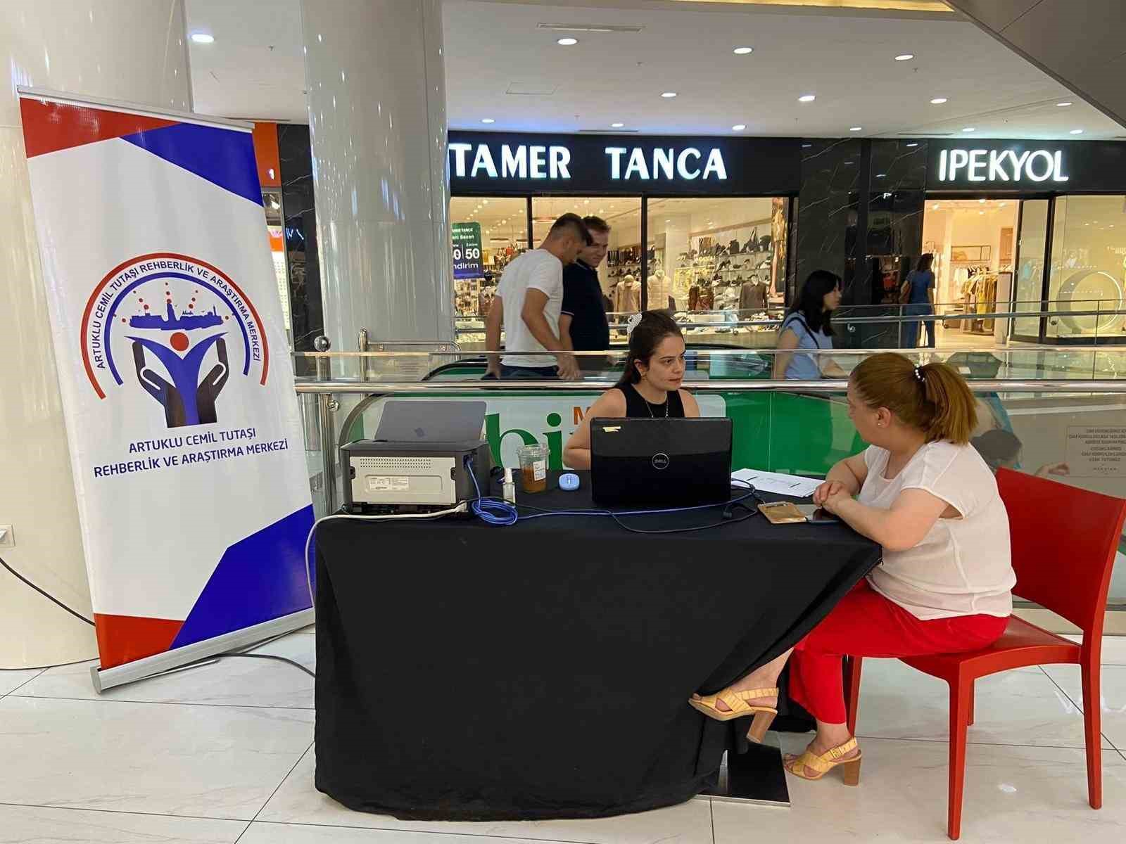 Mardian Mall AVM’de LGS tercih danışmanlığı hizmeti vermeye devam ediyor
