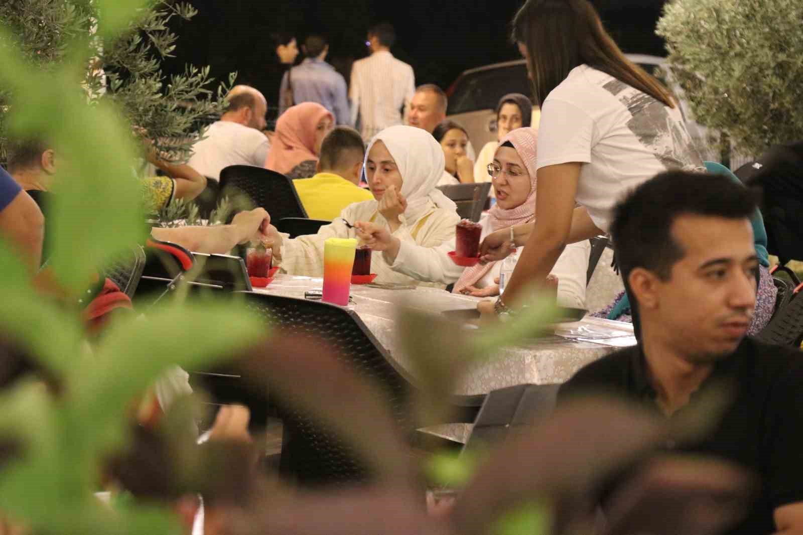 Kent merkezinde sıcaktan bunalanlar bu mahalleye akın ediyor
