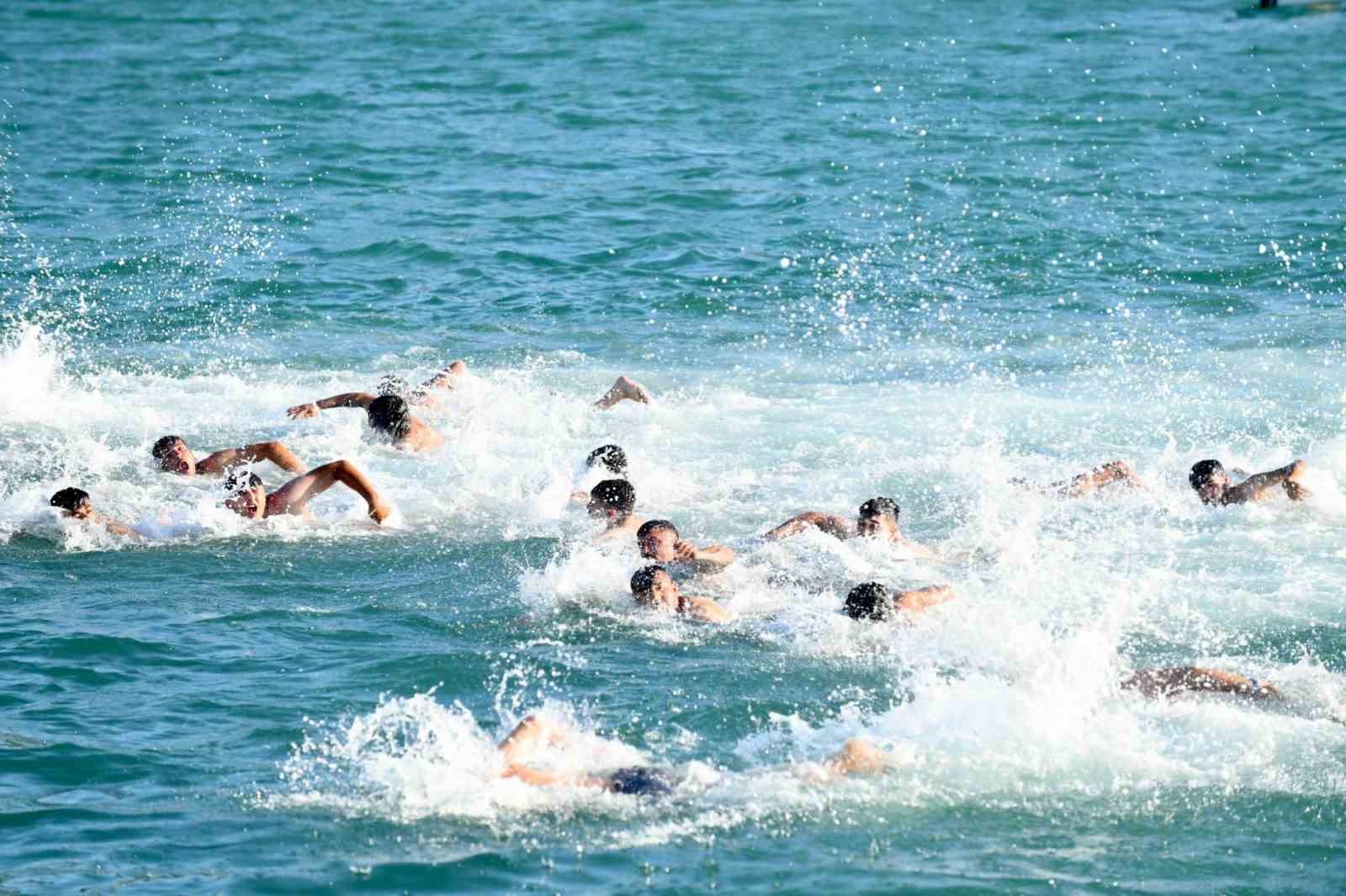 Antalya’da takı töreni gibi Kabotaj Bayramı
