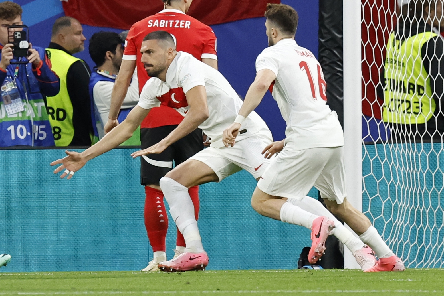 EURO 2024: Avusturya: 0 - Türkiye: 1 (İlk yarı)
