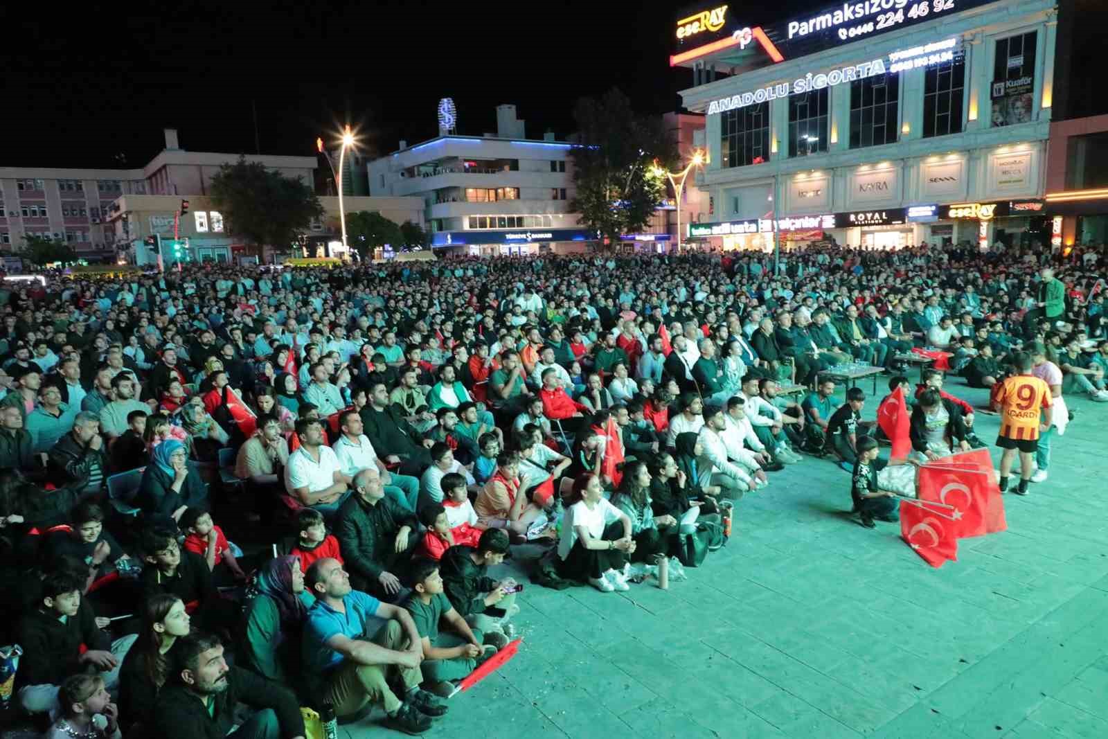 Erzincan’da çeyrek final coşkusu
