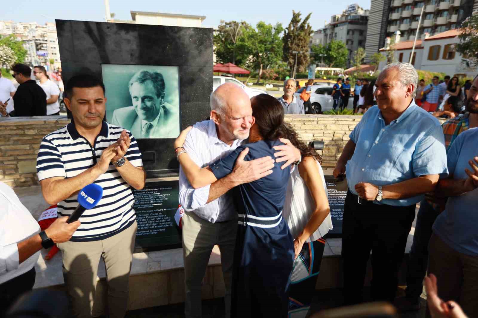 Filiz Başkan ve Yorgo Papandreou’dan dostluk mesajları
