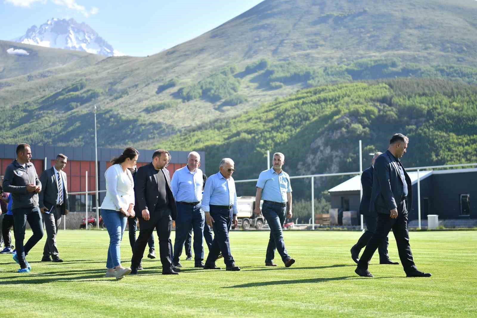 Profesyonel futbol takımlarının tercihi: Erciyes Yüksek İrtifa Kamp Merkezi
