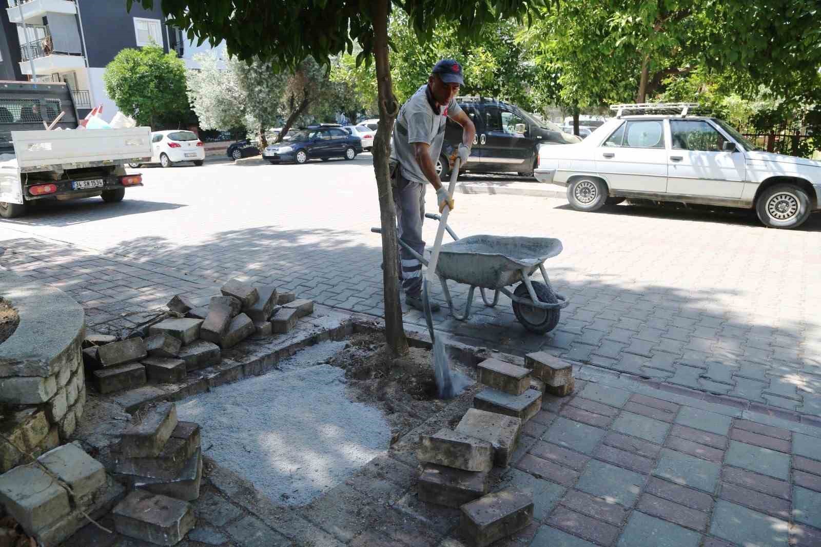 Efeler Belediyesi’nden kaldırım düzenlemesi
