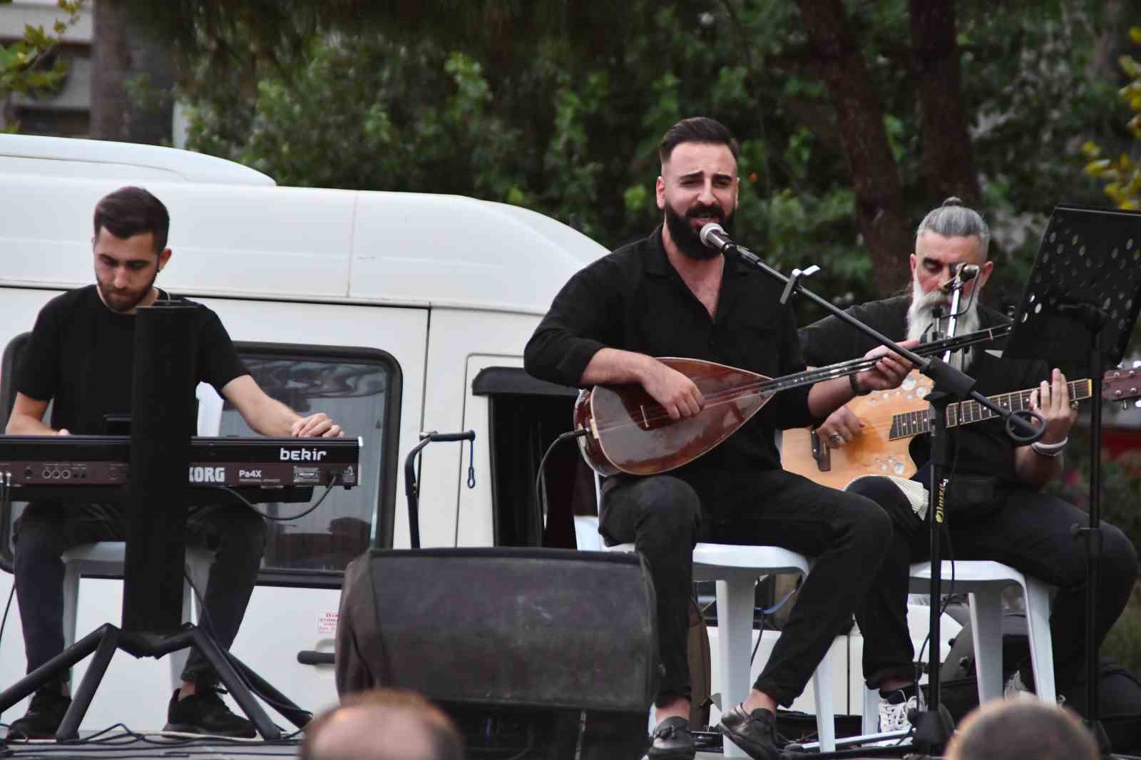 Söke’de Madımak olayında hayatını kaybedenler anıldı
