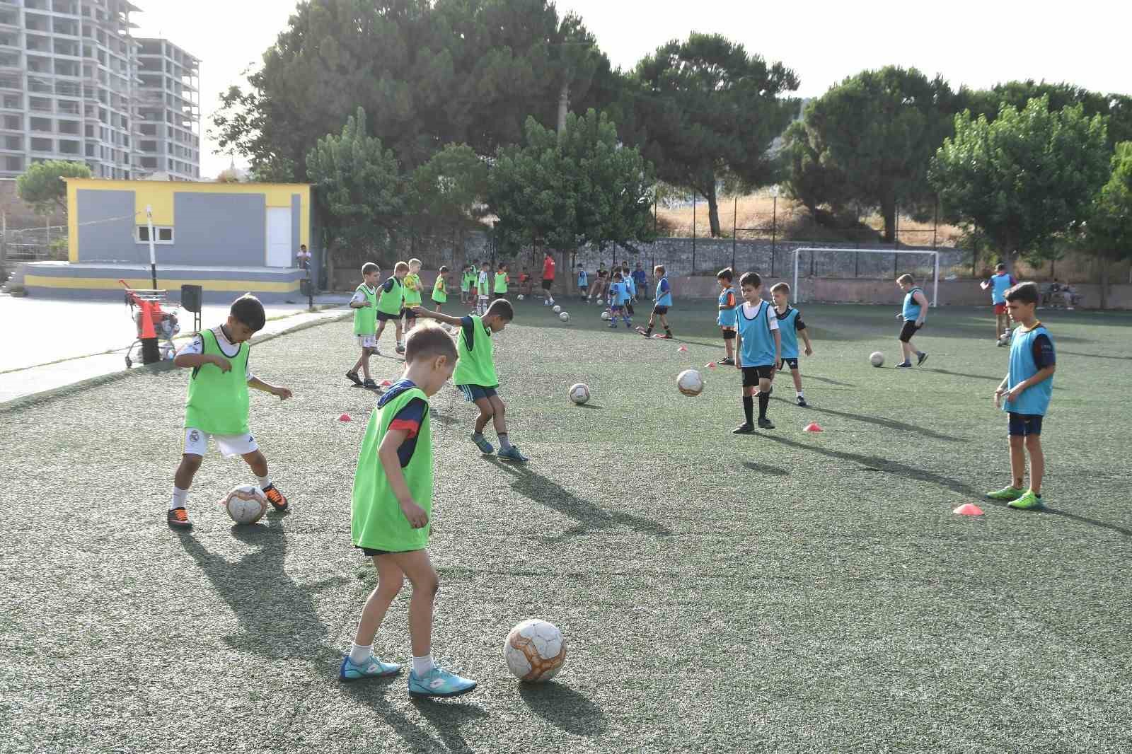 Söke Belediyesi Yaz Okulu kursları bin 200 öğrenciyi ağırlıyor
