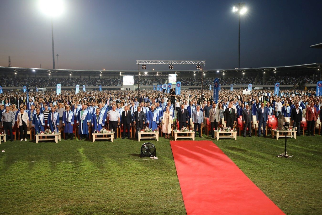 Akdeniz Üniversitesi’nde mezuniyet coşkusu
