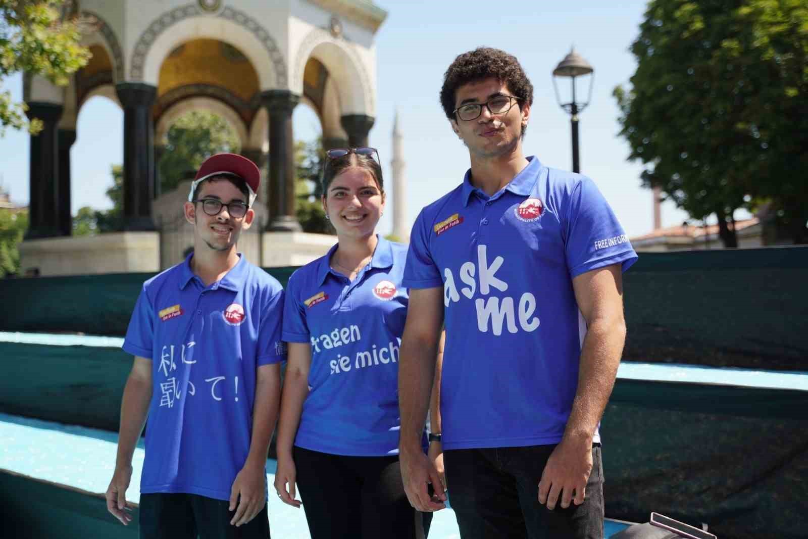 Fatih’te Gönüllü Turizm Elçileri sahada
