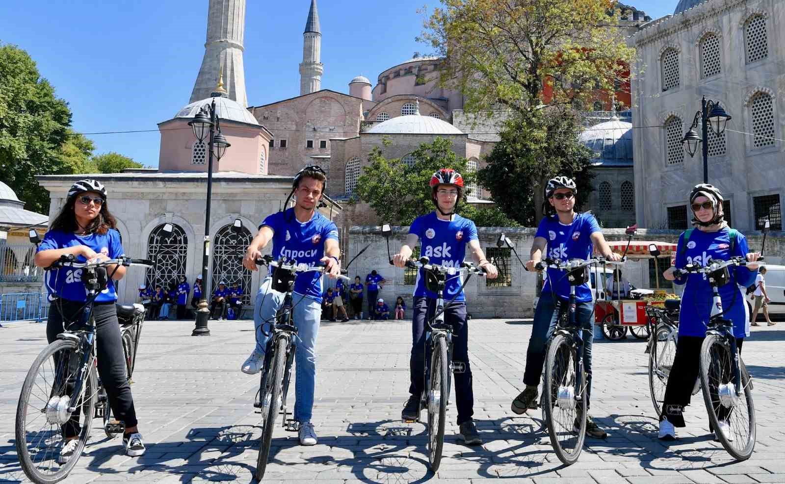 Fatih’te Gönüllü Turizm Elçileri sahada
