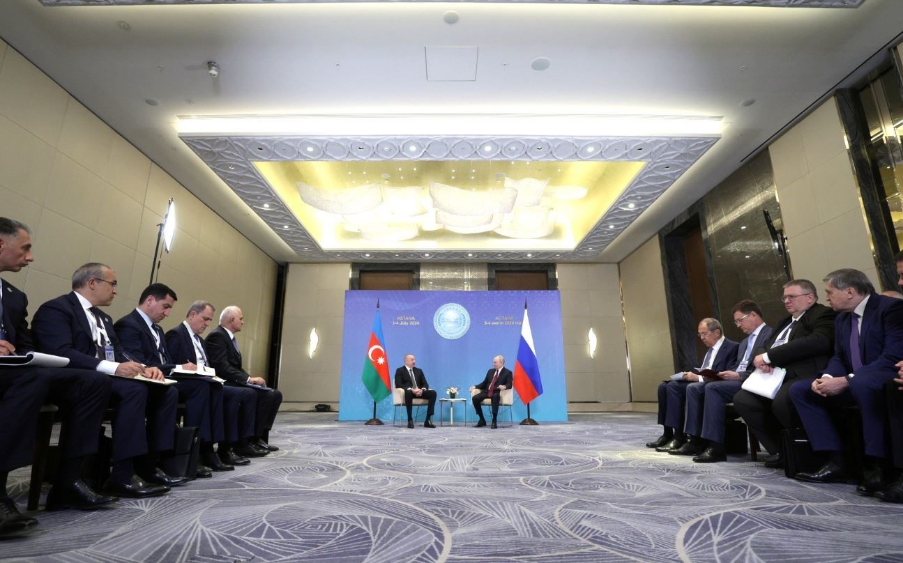 Aliyev ve Putin, Astana’da görüştü
