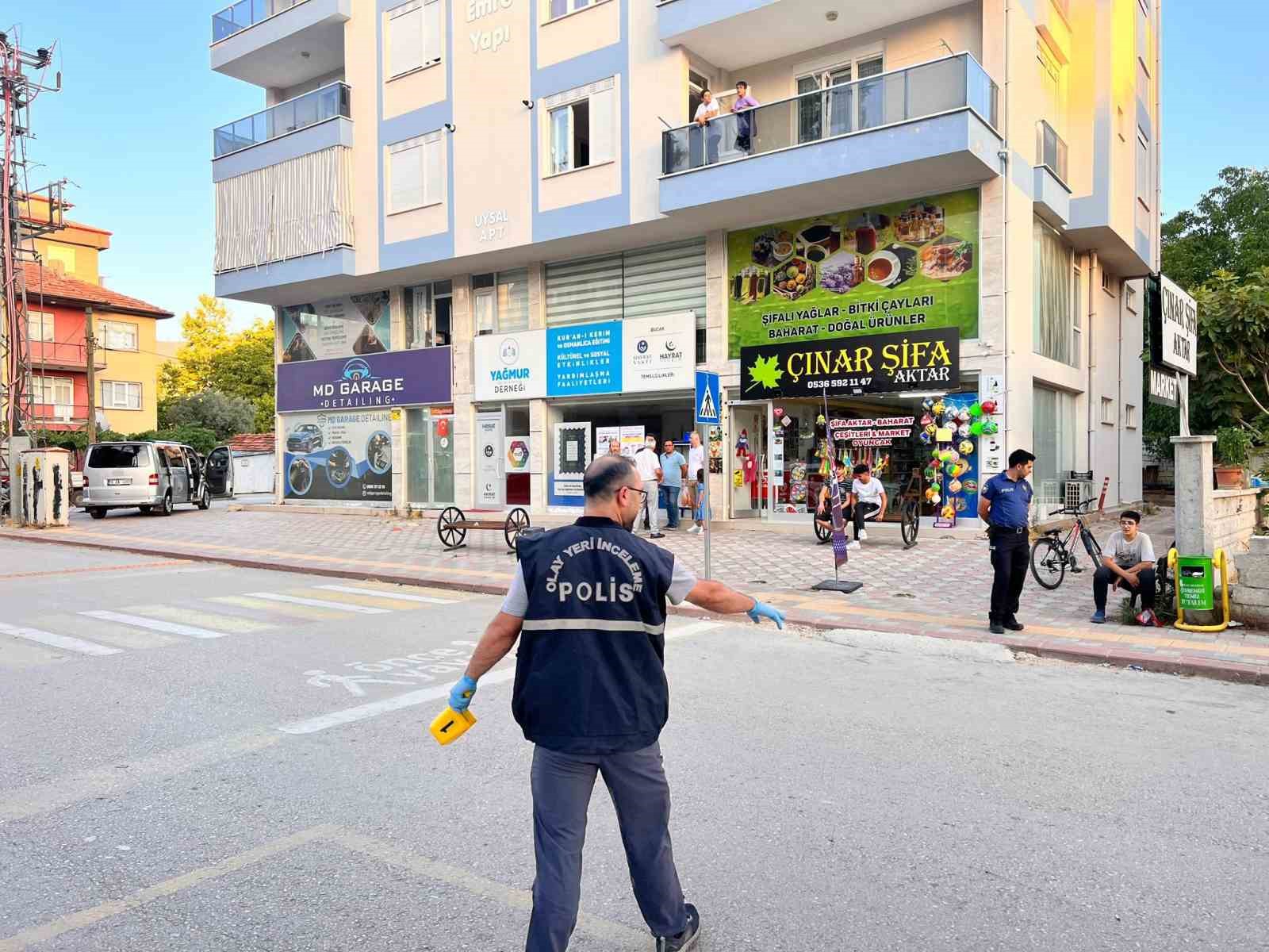 Burdur’da çıkan kavgada silahlar patladı: 2 yaralı
