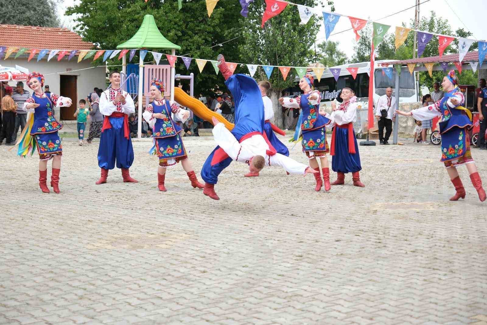 Muhteşem festival göle maya çalma ile başladı
