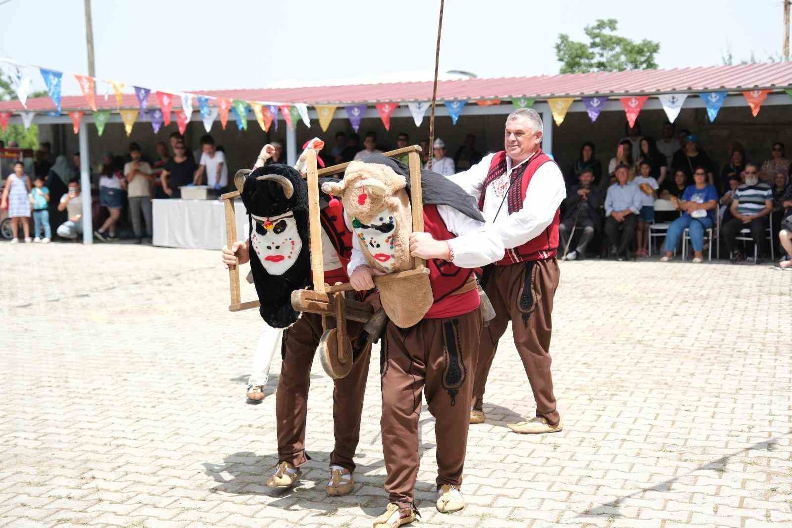 Muhteşem festival göle maya çalma ile başladı
