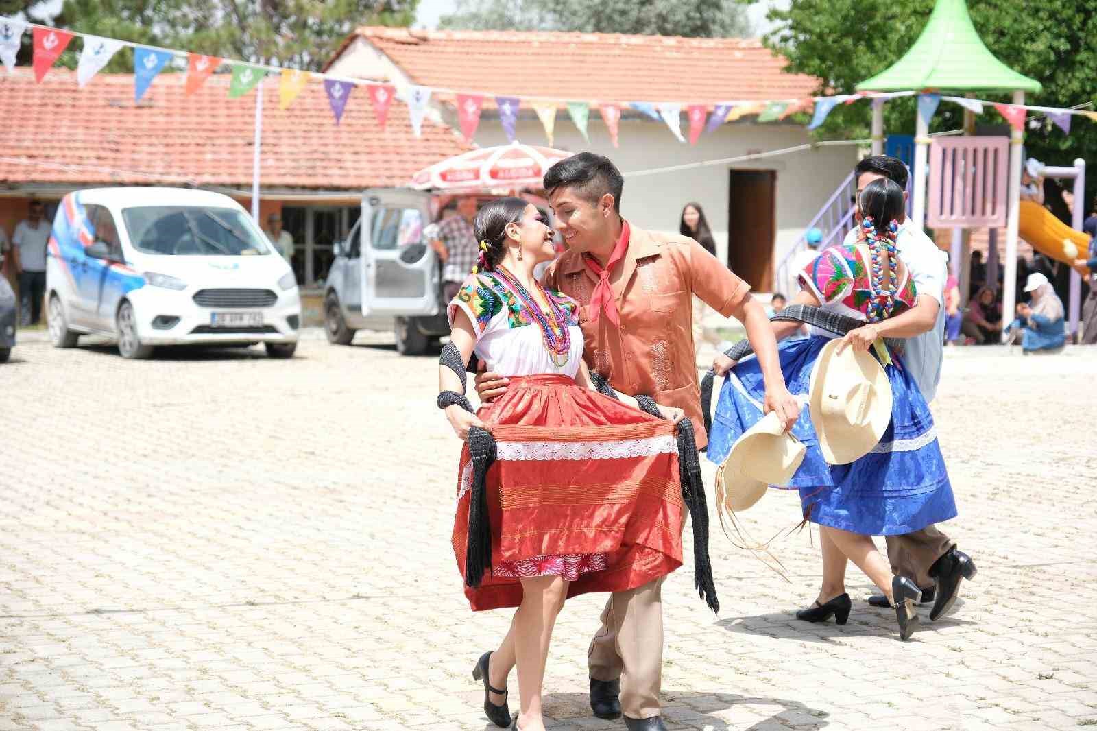 Muhteşem festival göle maya çalma ile başladı
