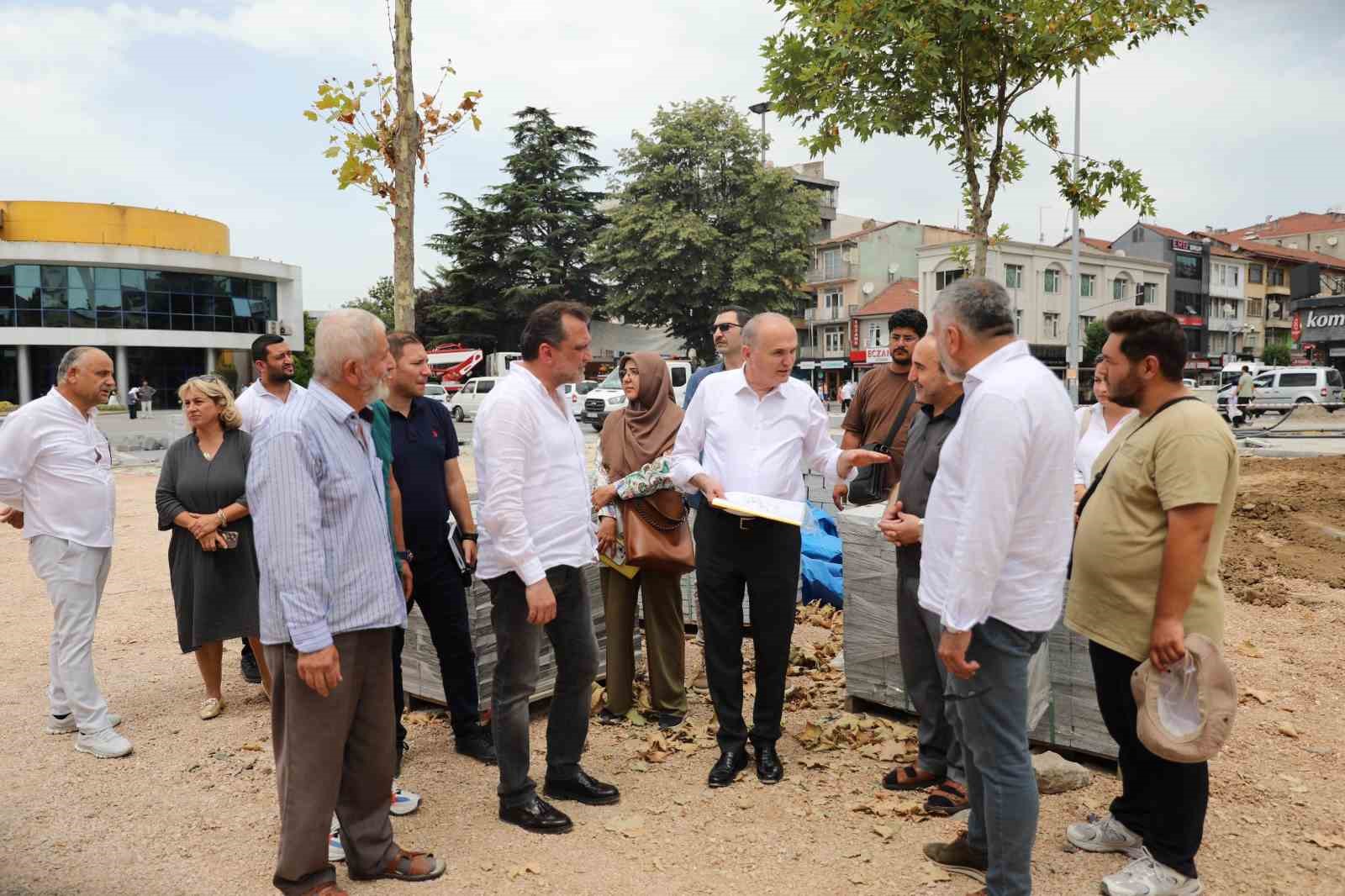 Cedidiye meydanı yeni görünümüne kavuşuyor
