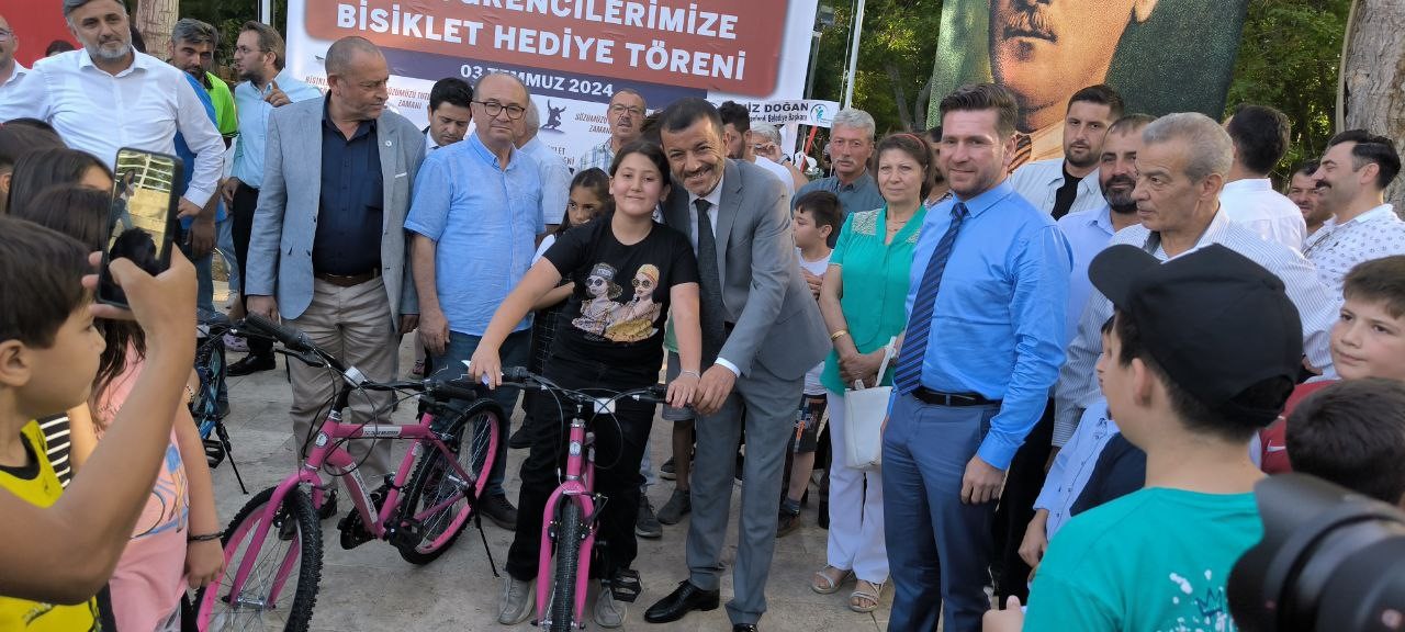 Tavas Belediyesi ilkokulu bitiren öğrencileri bisikletle ödüllendirdi
