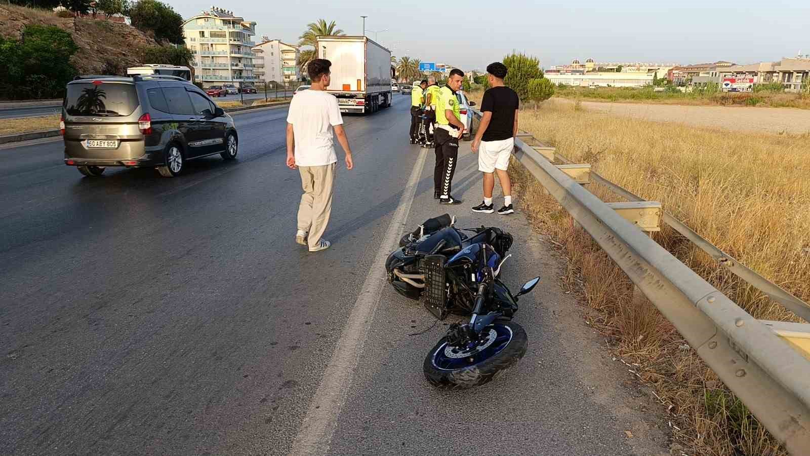 Manavgat çevreyolunda motosiklet kazası: 2 yaralı
