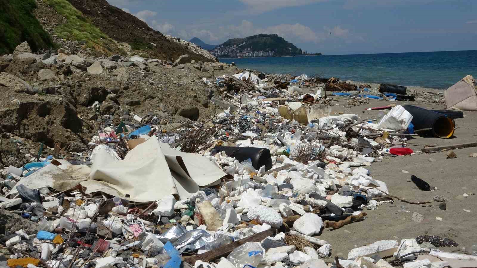 Giresun Adası manzaralı çöplük
