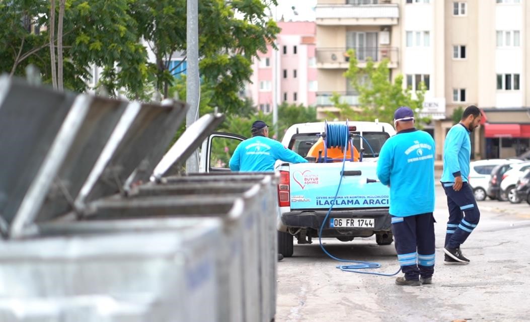 Merkezefendi Belediyesi haşerelere karşı etkin mücadeleyi sürdürüyor
