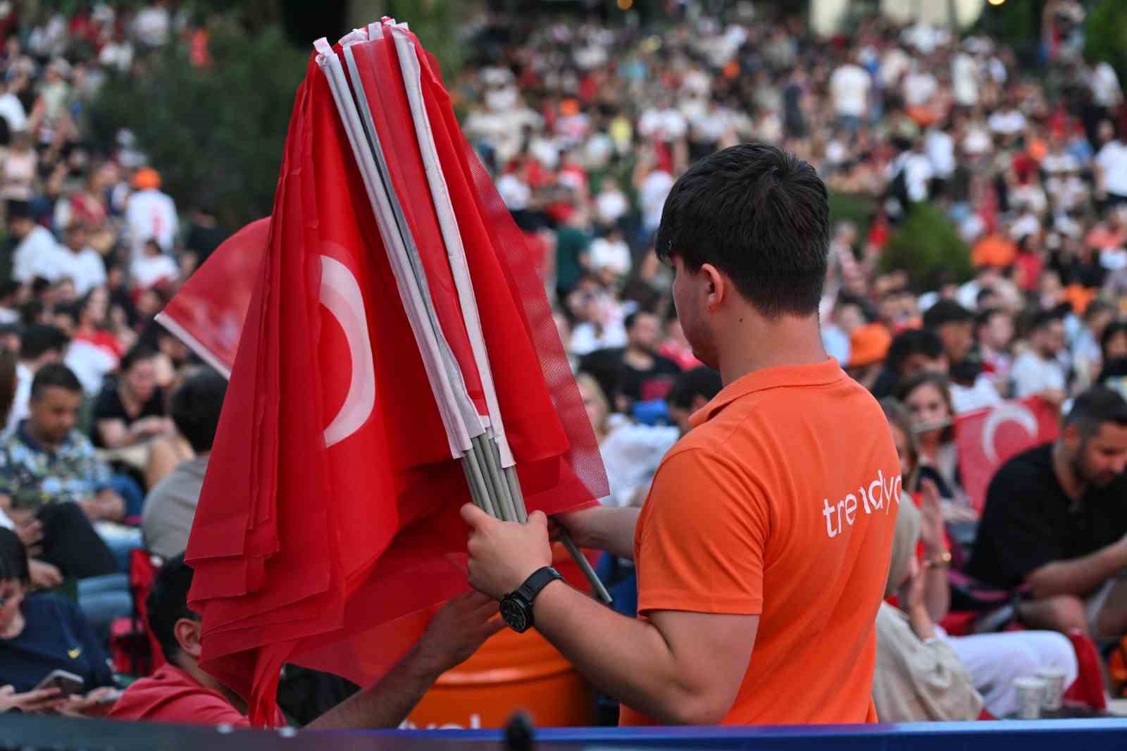 Çeyrek final heyecanı Sanatçılar Parkı’nda yaşanacak
