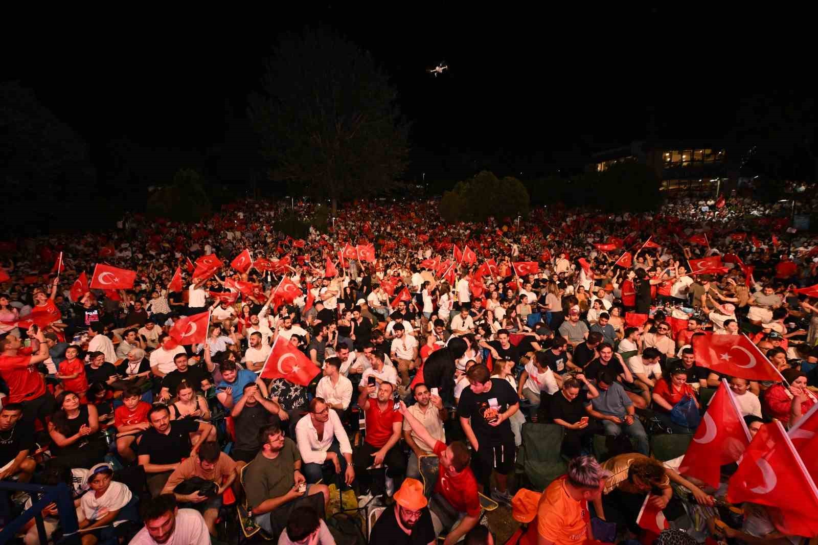 Çeyrek final heyecanı Sanatçılar Parkı’nda yaşanacak
