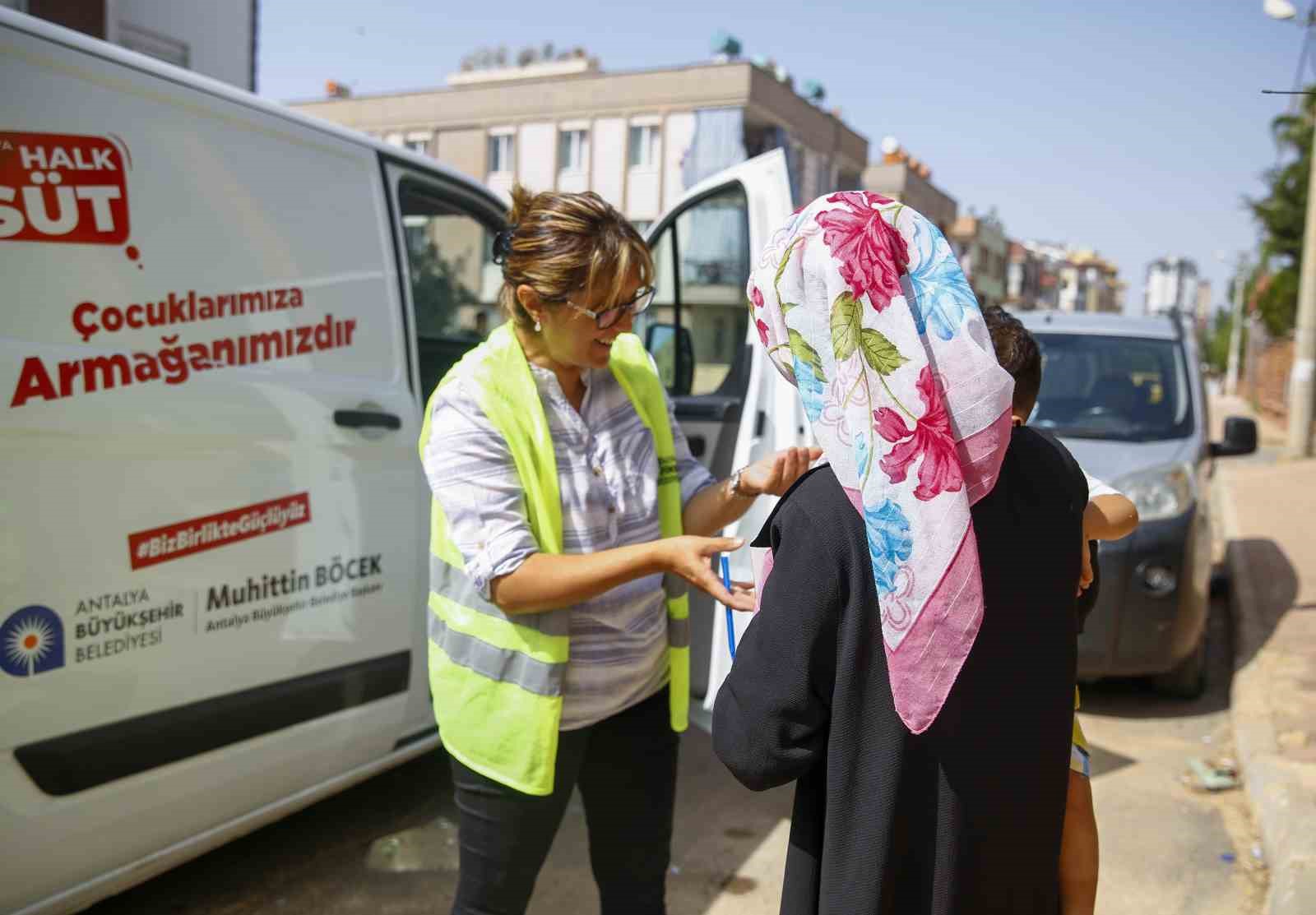 Antalyalı çocuklar Halk Mama’yla büyüyor
