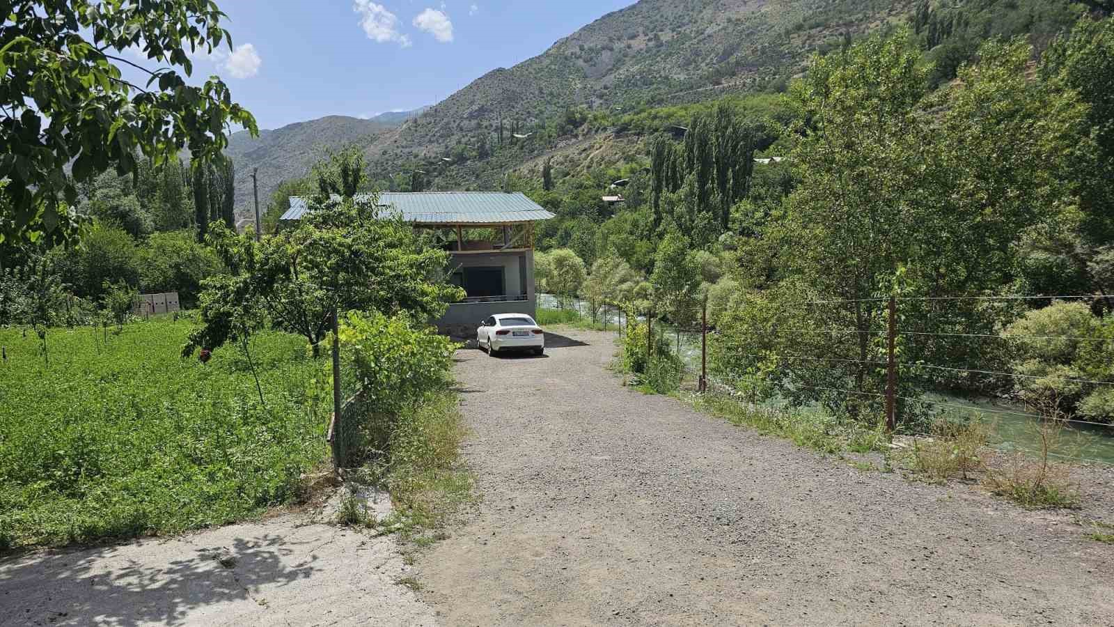 Dayı ve yeğeninin mezarlık tartışması cinayetle sonuçlandı
