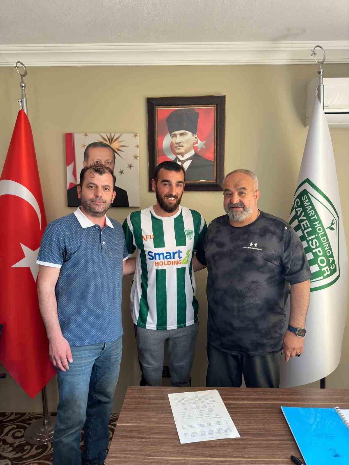 Çayelispor, Mehmet Aytemiz’i renklerine bağladı
