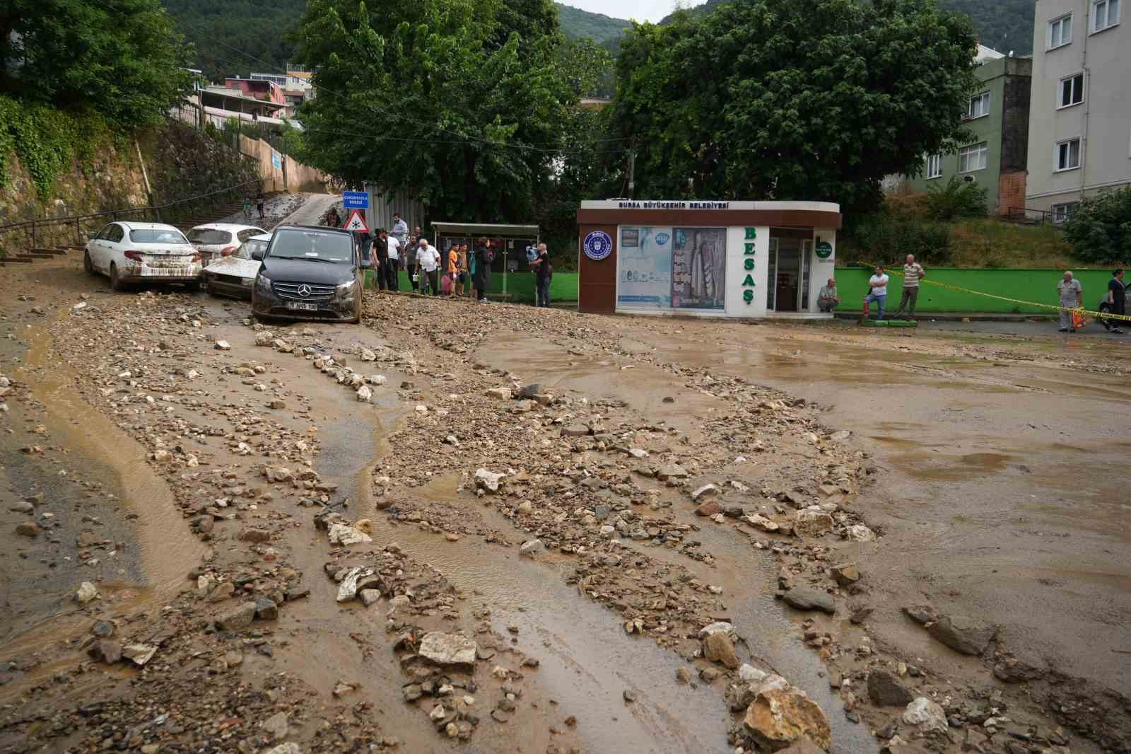 Bursa’da selin bilançosu havadan görüntülendi
