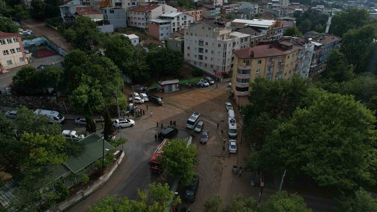 Bursa’da selin bilançosu havadan görüntülendi
