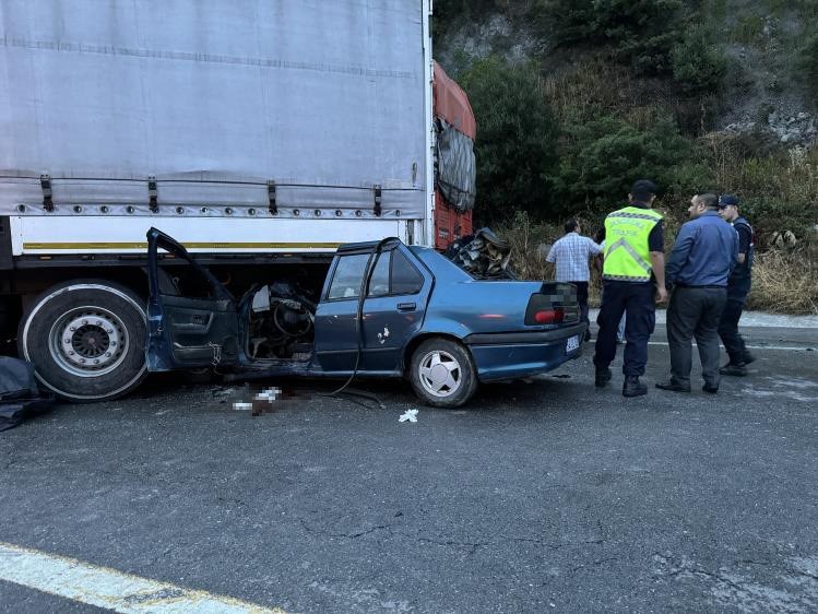 Sakarya’da 8 araçlı feci kaza: 1 ölü, 6 yaralı
