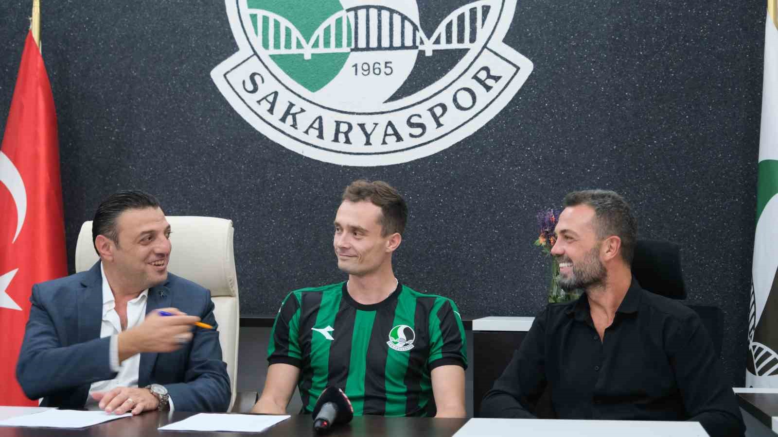 Sakaryaspor, Polonyalı kaleci Szumski’yi transfer etti
