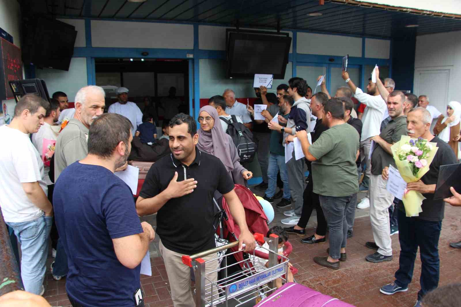 Trabzon Havalimanı’nda turizm sezonu yoğunluğu
