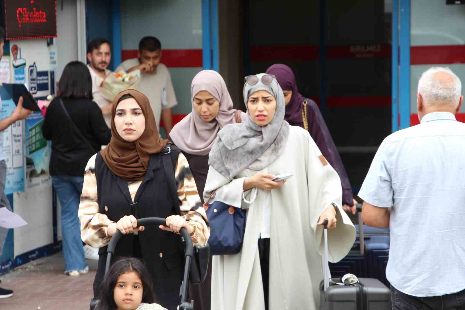 Trabzon Havalimanı’nda turizm sezonu yoğunluğu
