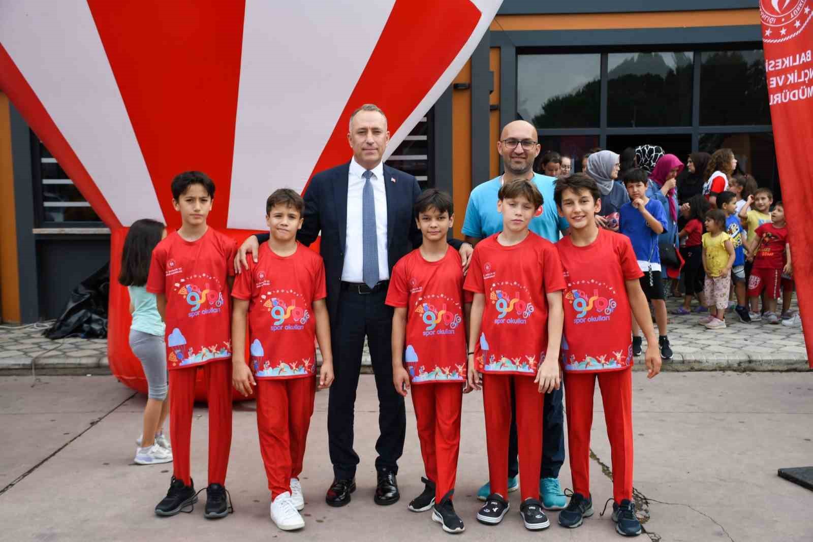 Balıkesir’de Sporun geleceği spor okulları ile başlıyor
