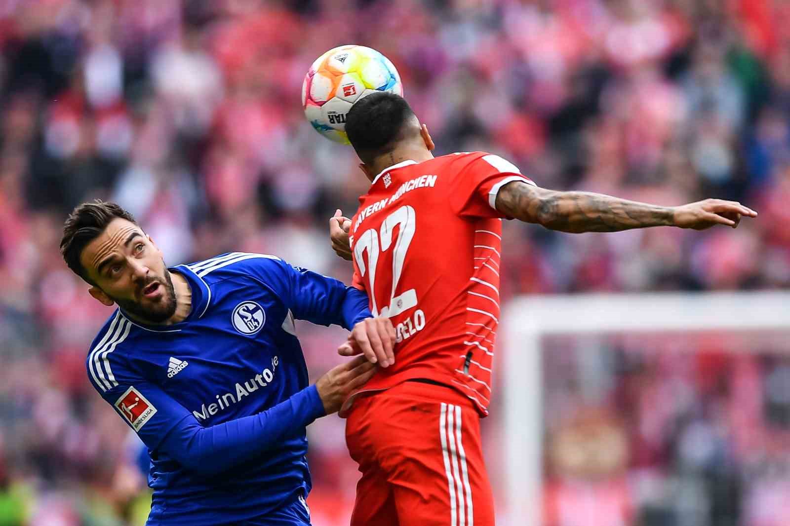 Kenan Karaman, Schalke 04 ile sözleşme yeniledi
