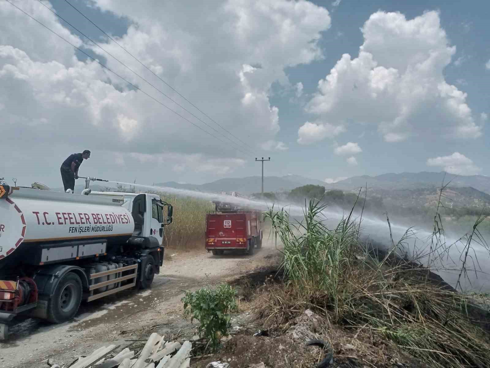 Efeler Belediyesi ekiplerinden yangın söndürme çalışmalarına destek
