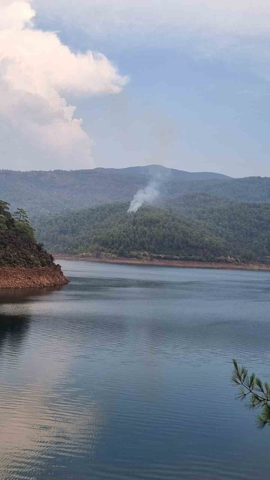 Marmaris’te yıldırım yangını
