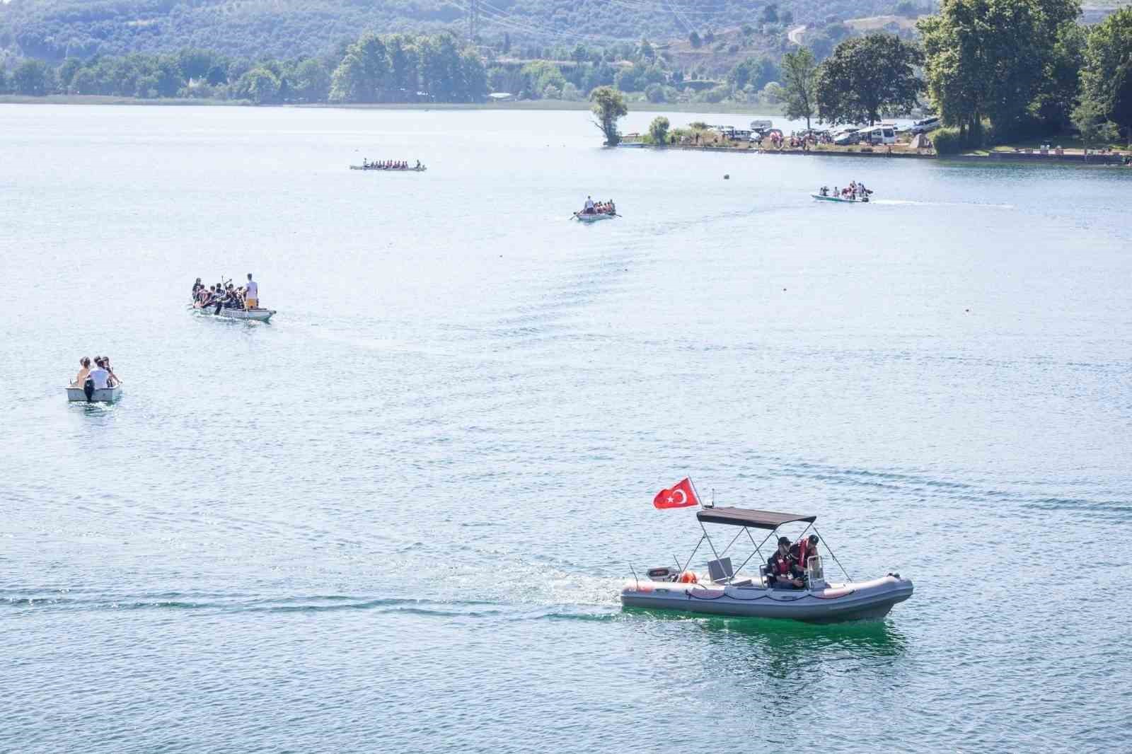 Jandarma Sapanca Gölü’ndeki kontrol ve denetimlerini artırdı
