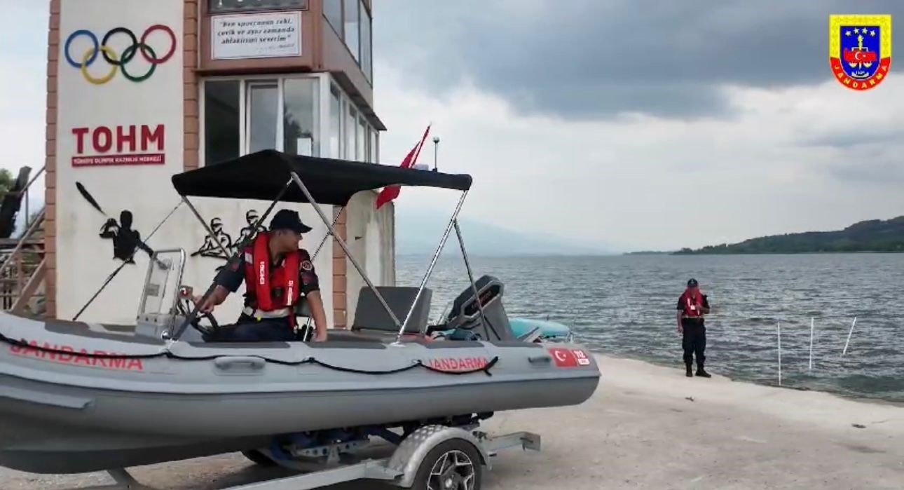 Jandarma Sapanca Gölü’ndeki kontrol ve denetimlerini artırdı
