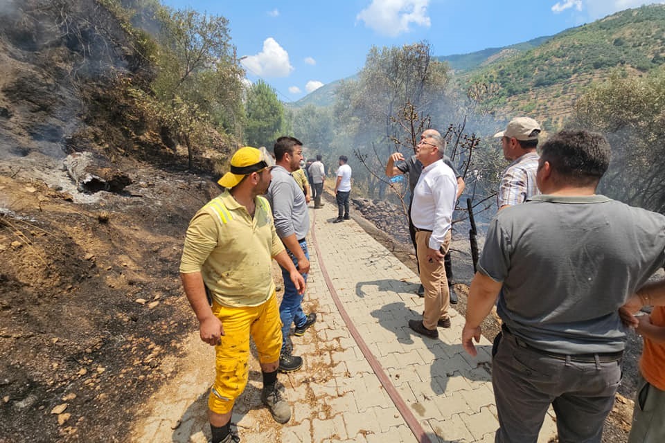 Başkan Güler yangın bölgesinde incelemelerde bulundu
