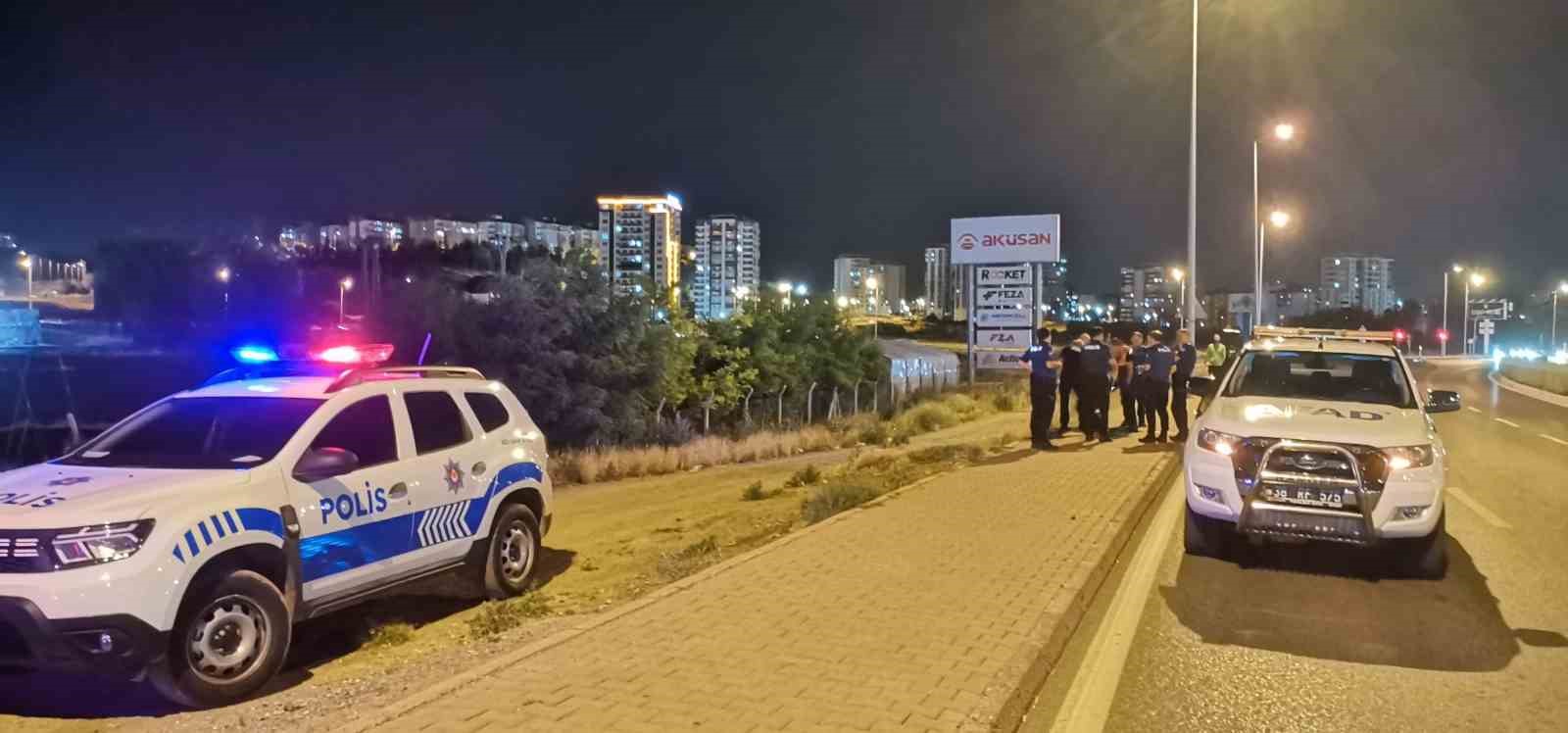 Kötü kokunun nedeni ortaya çıktı: Boş arazide sülfürik asit bulundu
