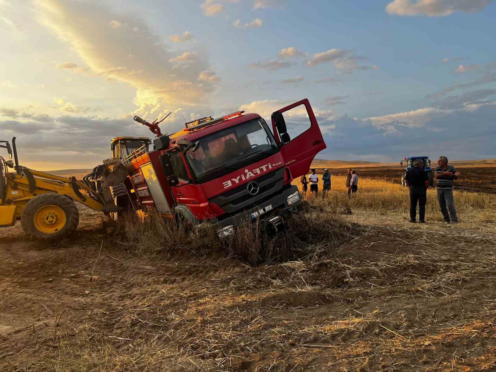 Yozgat’ta bin dönüm buğday ekili alanda yangın çıktı
