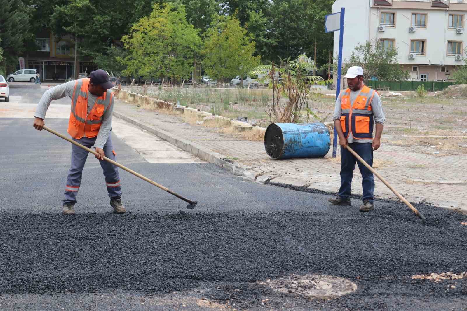 Alikahya Fatih Mahallesi modern yollara kavuşuyor
